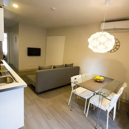 Ms Apartamentos, * Setúbal