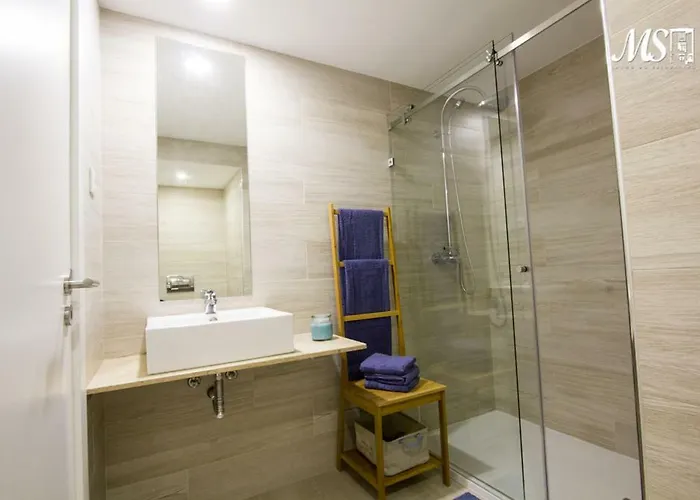 Ms Apartamentos, * שטובל